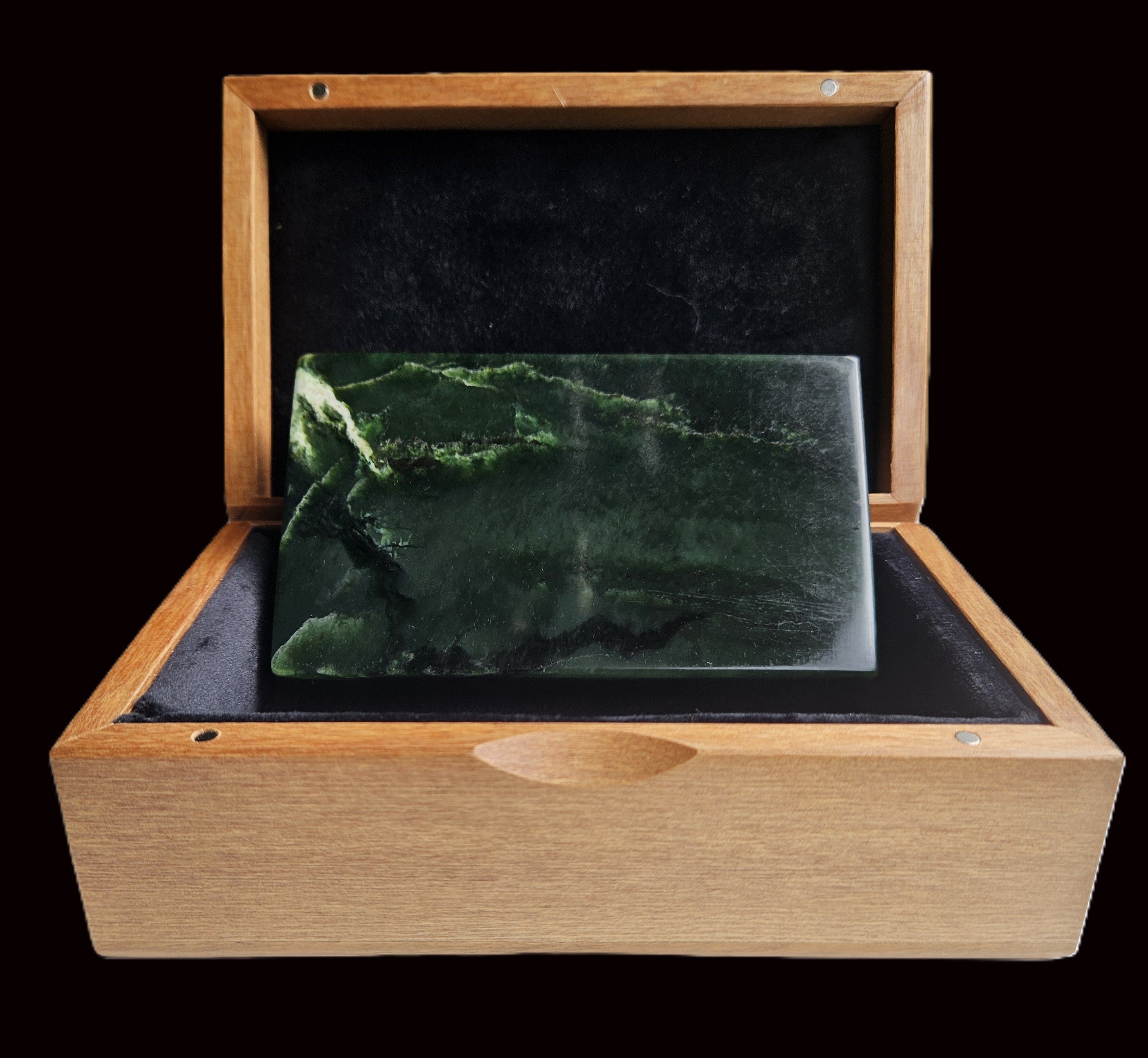 Jade tablet in rimu presentation box (KA0006)