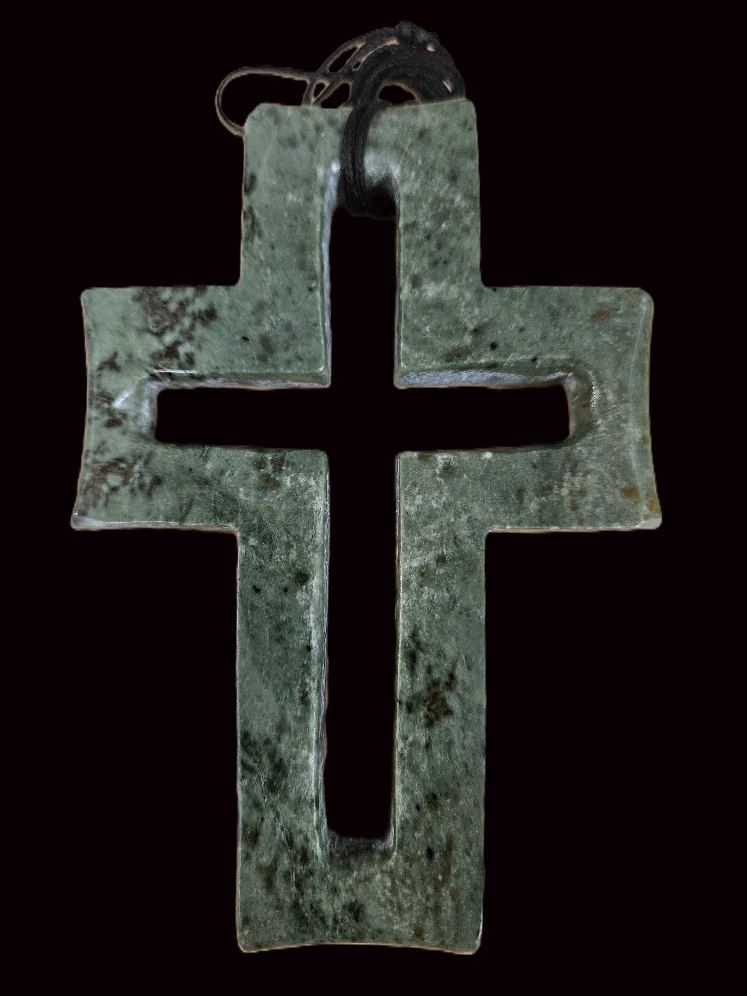 Kokopu jade crucifix with adjustable cord