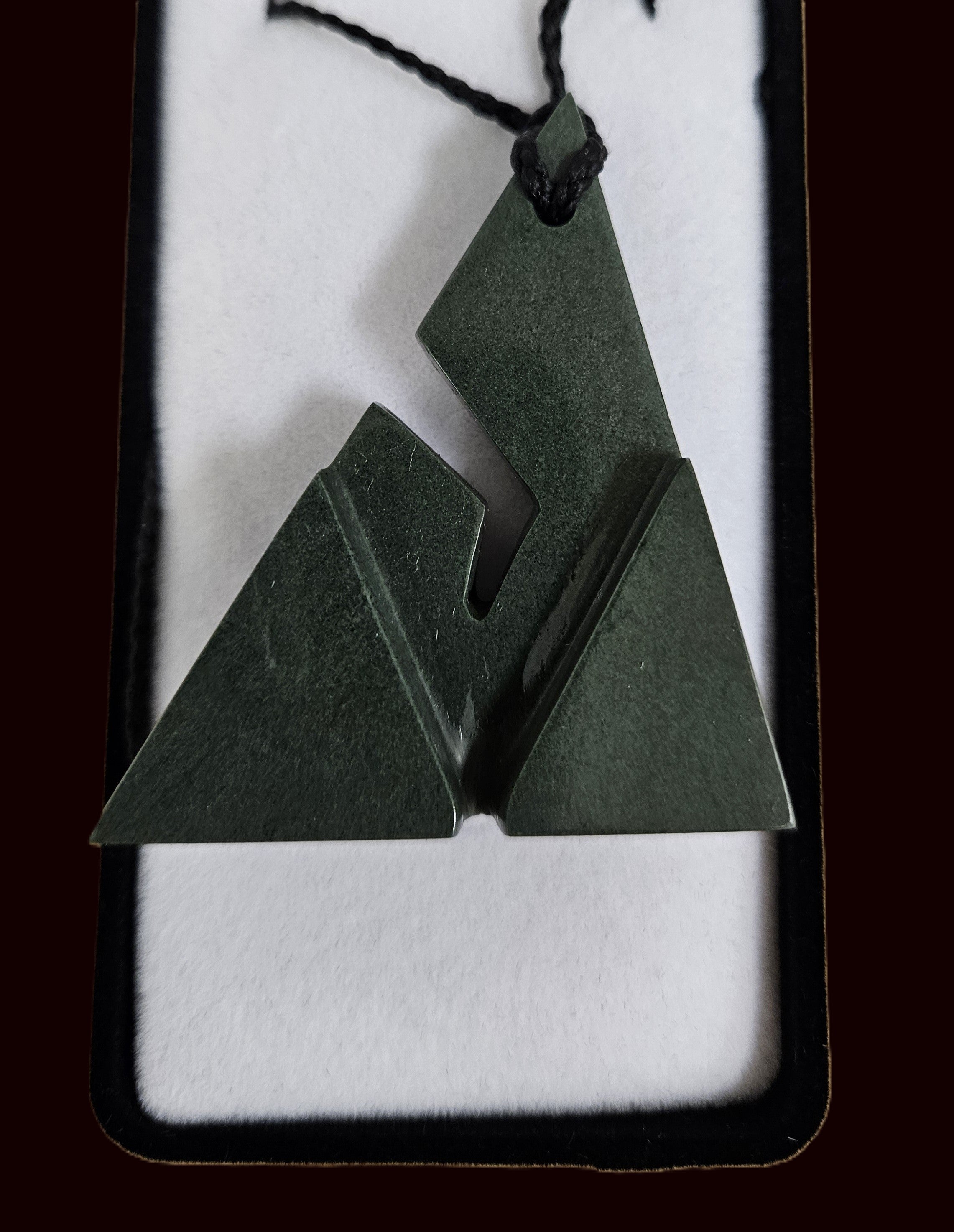 Contemporary jade neck piece, Remarkables Range form